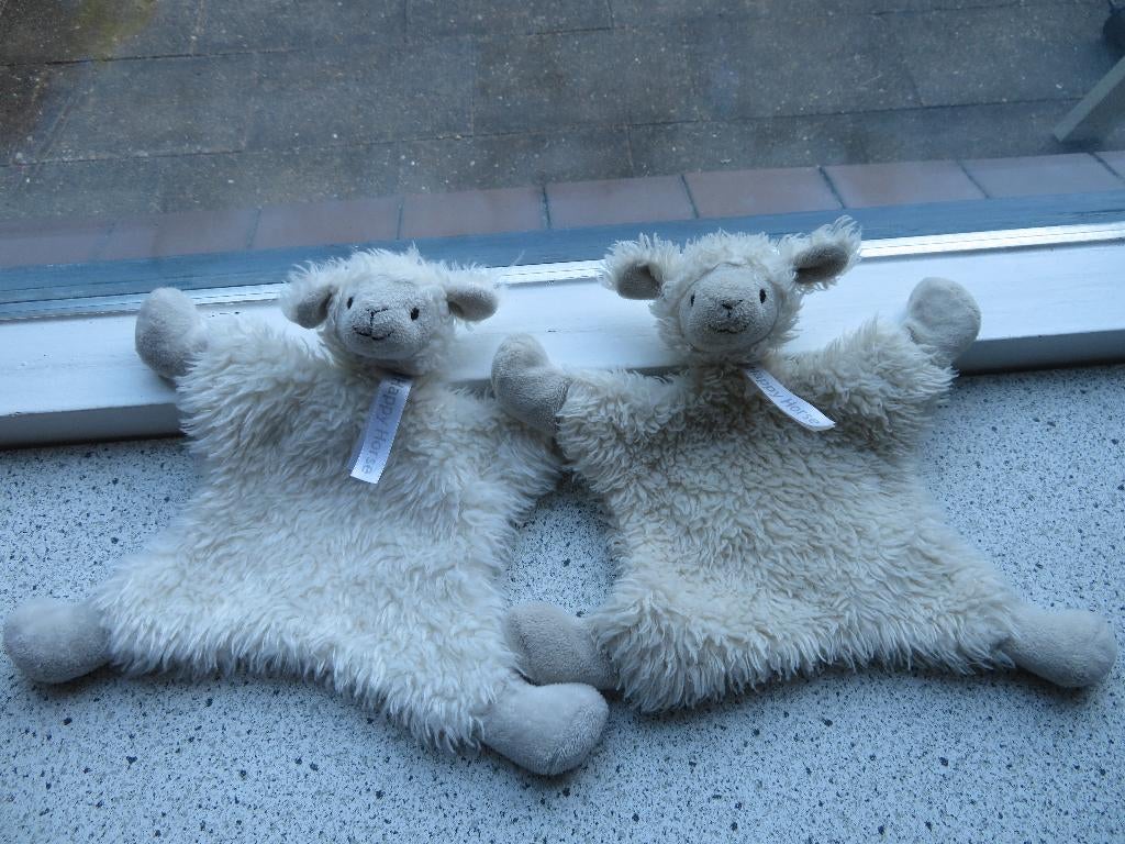 Knuffeldoek schaap of schaapje merk Happy Horse, Kinderen en Baby's, Speelgoed | Knuffels en Pluche, Ophalen of Verzenden, Zo goed als nieuw