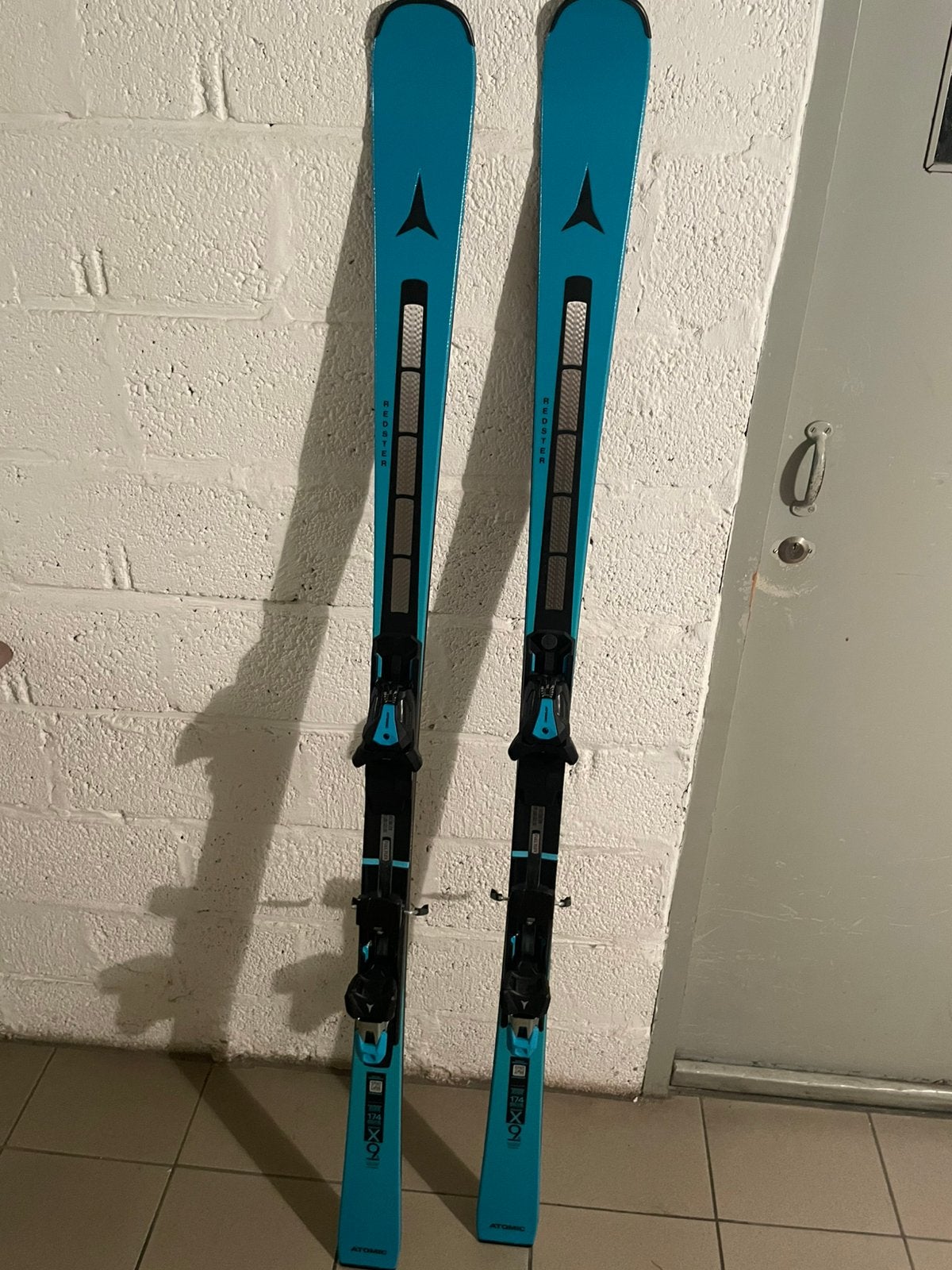 Atomic Redster X9s 174cm – Nieuw, 160 tot 180 cm, Nieuw, Ophalen of Verzenden, Carve
