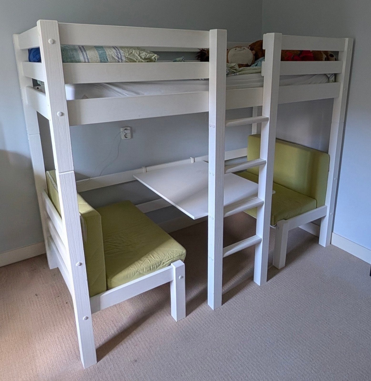Stapelbed met bureau & zitbankjes - Ideaal voor kleine kamer, Ophalen, Gebruikt, 90 cm, 160 tot 180 cm