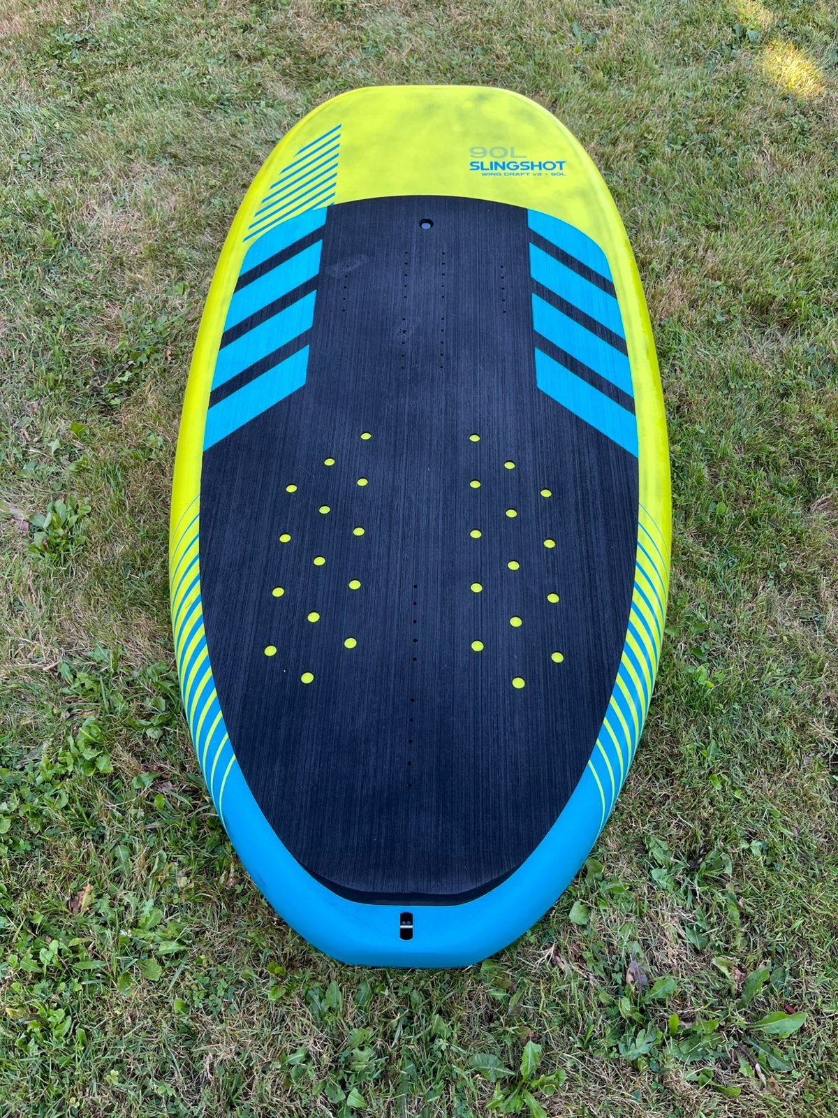 Slingshot Wing Craft V2 90 liter met 82 cm mast, Ophalen, Gebruikt, Wingsurf-board