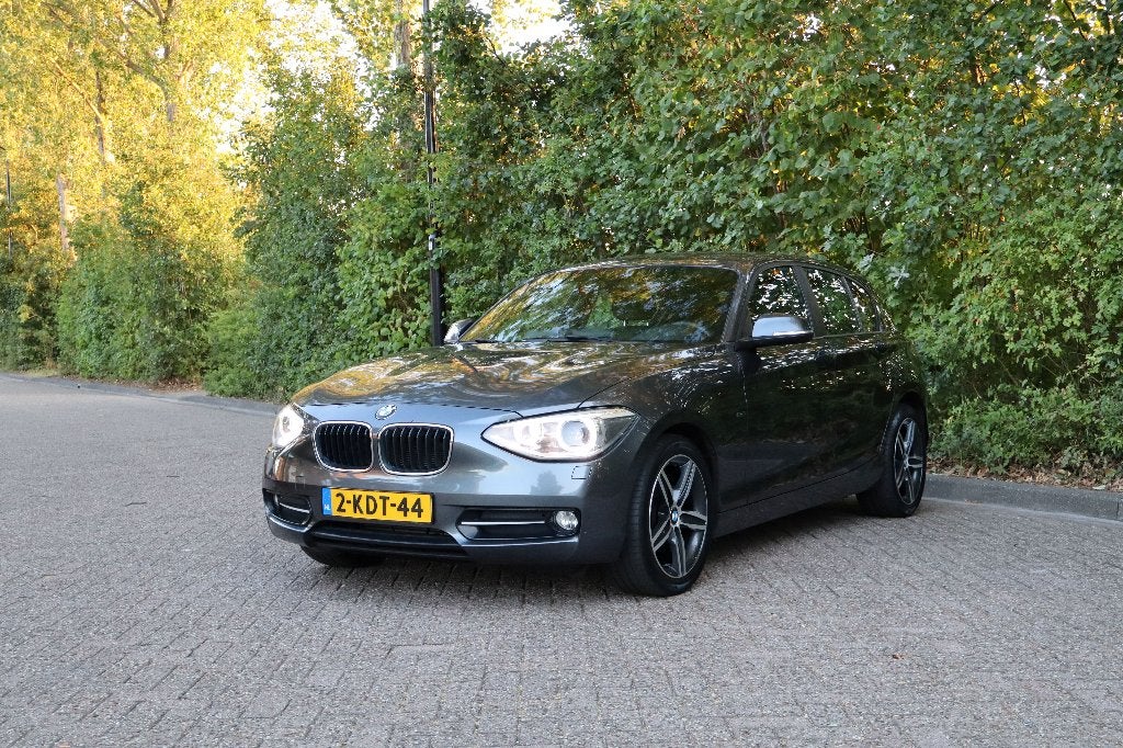 BMW 1-Serie 114I Sport, 1-Serie, Euro 5, Achterwielaandrijving, Zwart
