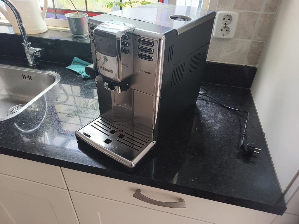 Saeco Incanto(Defect), Witgoed en Apparatuur, Koffiezetapparaten, Ophalen, Afneembaar waterreservoir, Gebruikt, Koffiemachine