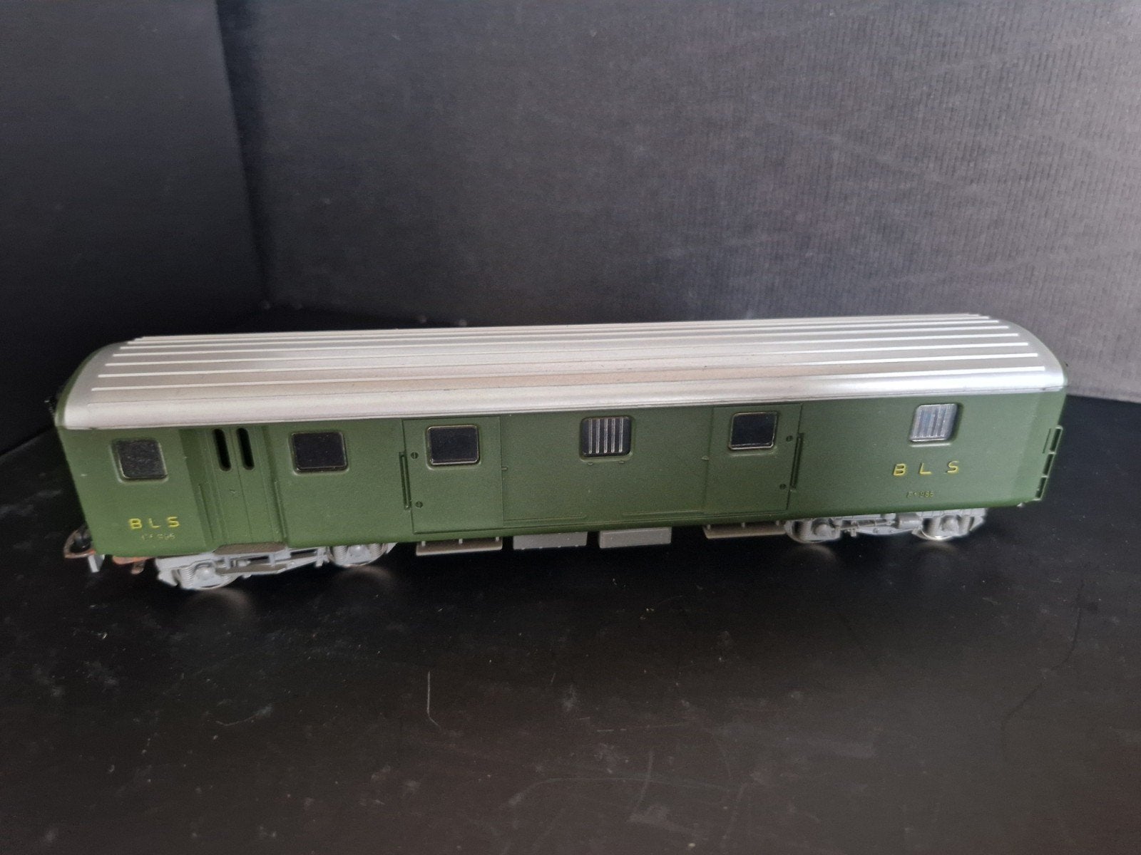 Treinwagon BLS Groen - Zo goed als nieuw, Overige merken, Gelijkstroom, Wagon, Ophalen of Verzenden
