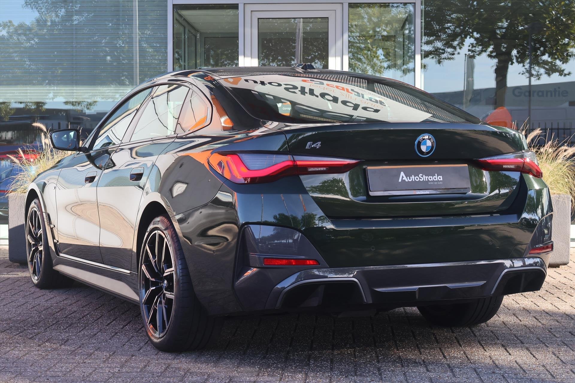 BMW I4 (g26) eDrive40 M-Sport 340pk SoH 94% | Pano | Laser |, Auto's, Dealer onderhouden, Gebruikt, Met garantie (alle), 340 pk