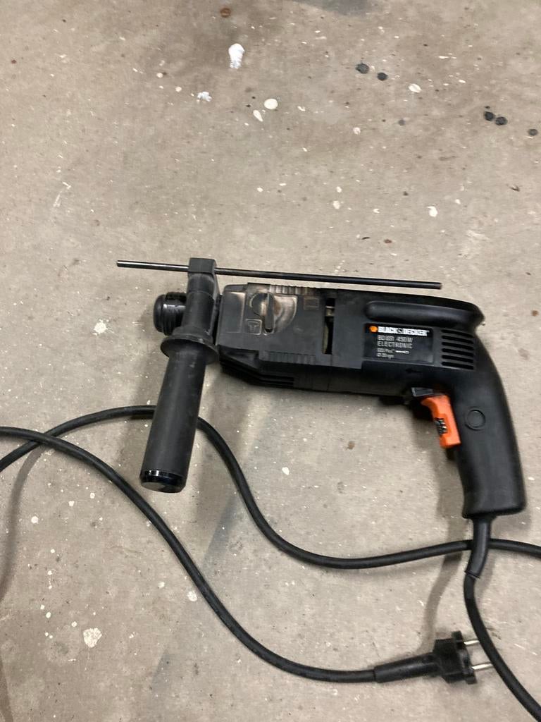 Te koop boormachine 20€, Doe-het-zelf en Verbouw, Gereedschap | Boormachines, Ophalen, Gebruikt, Boormachine