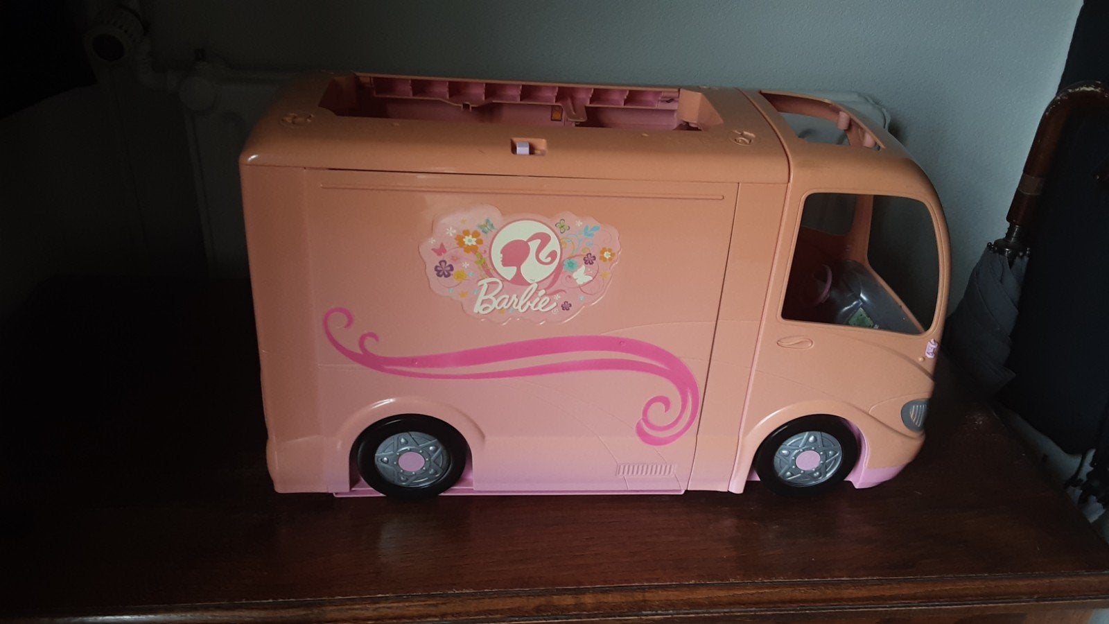 Barbie Camper met accessoires, Ophalen of Verzenden, Gebruikt