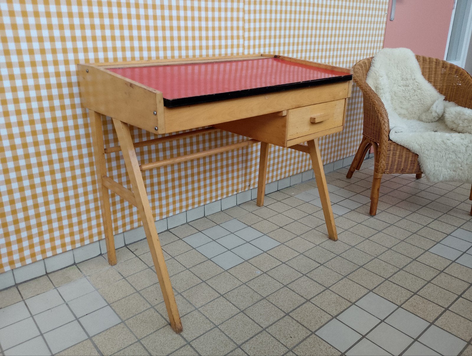 Prachtig oud bureau met kleplade, Huis en Inrichting, Bureaus, Vintage, Ophalen, Hout
