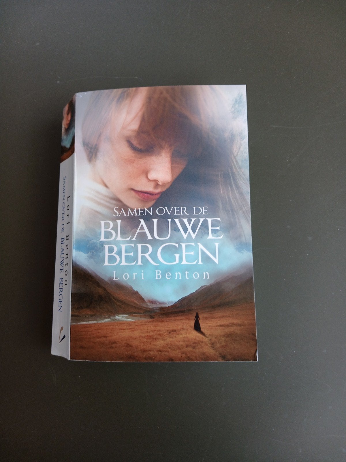Samen over de Blauwe Bergen - Lori Benton (Roman), Ophalen of Verzenden, Zo goed als nieuw, Lori Benton, Wereld overig