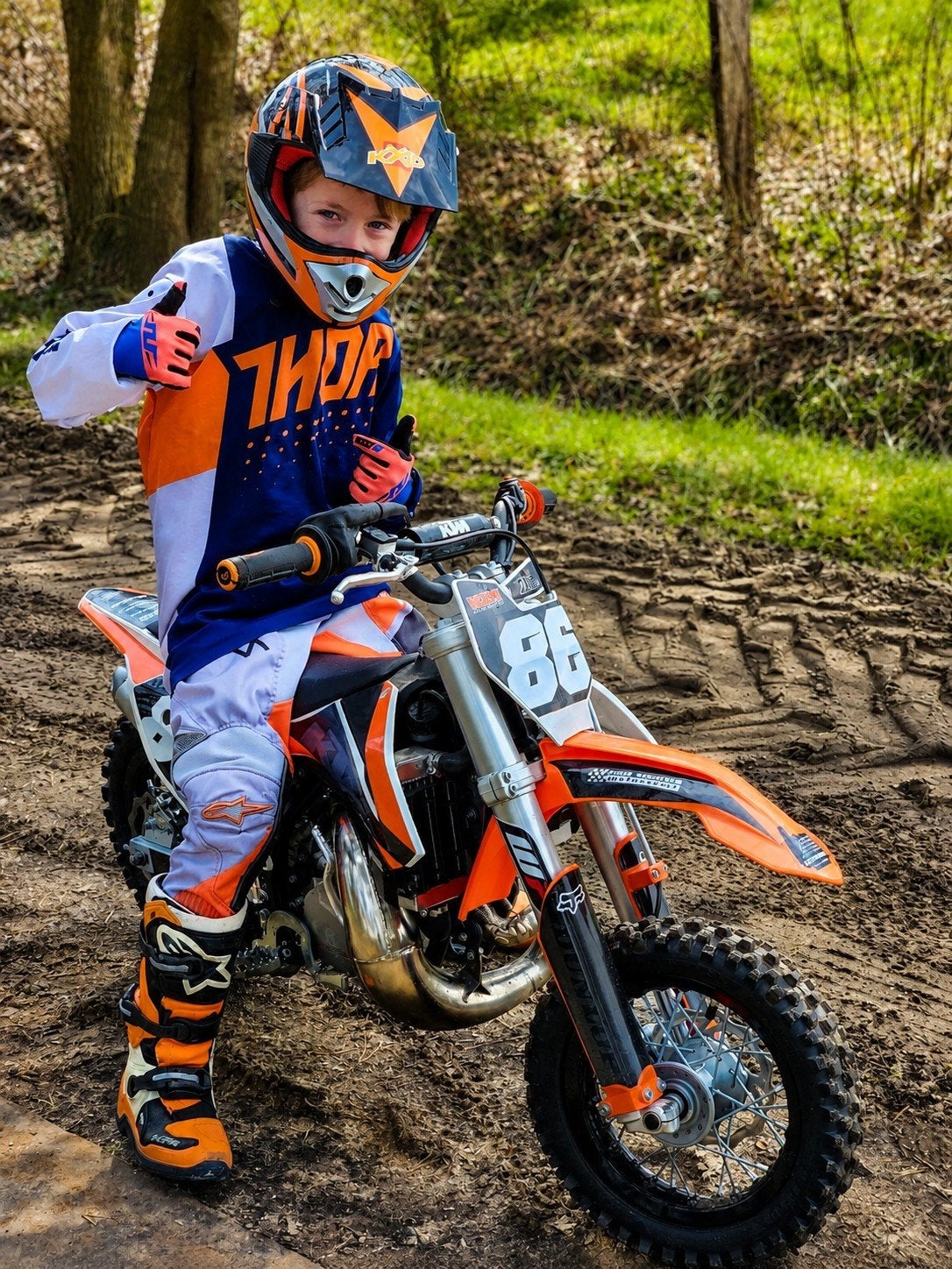 Kinder cross outfit
Kinder motocross set
Kinder crosskleding, Motoren, Particulier, Crossmotor