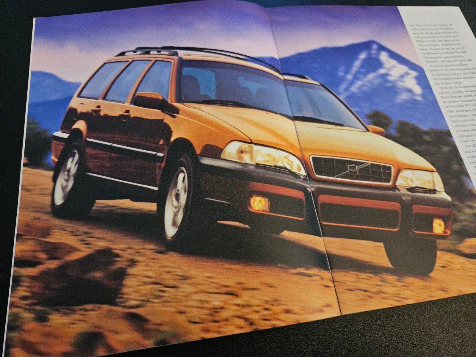 Brochure Volvo V70 XC AWD 1998, Boeken, Ophalen of Verzenden, Zo goed als nieuw, Volvo