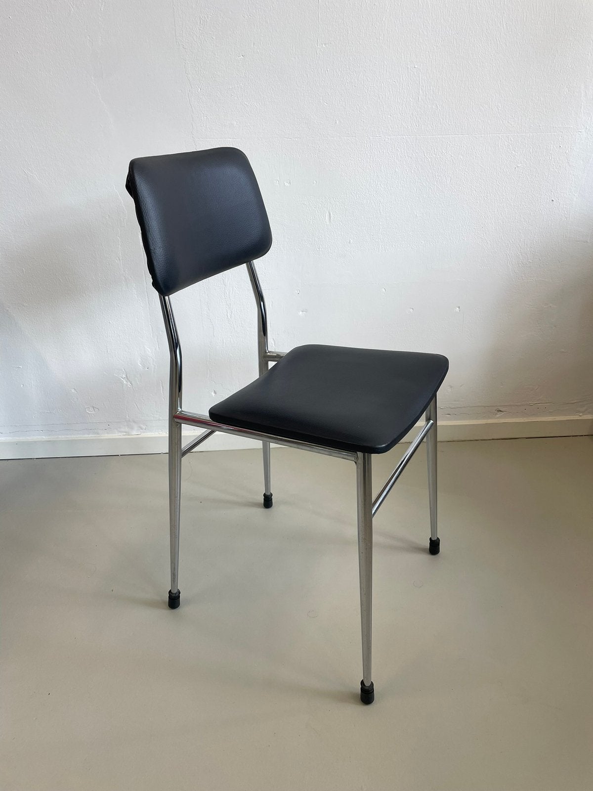 Set van 6 Mid-Century stoelen, Huis en Inrichting, Stoelen, Ophalen, Zwart, Zo goed als nieuw, Mid-Century Modern, vintage, retro