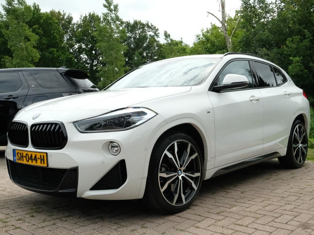 BMW X2 sDrive20i High Executive 190 PK | Panorama dak | Stoe, Auto's, BMW, 1998 cc, Euro 6, 1435 kg, Wit