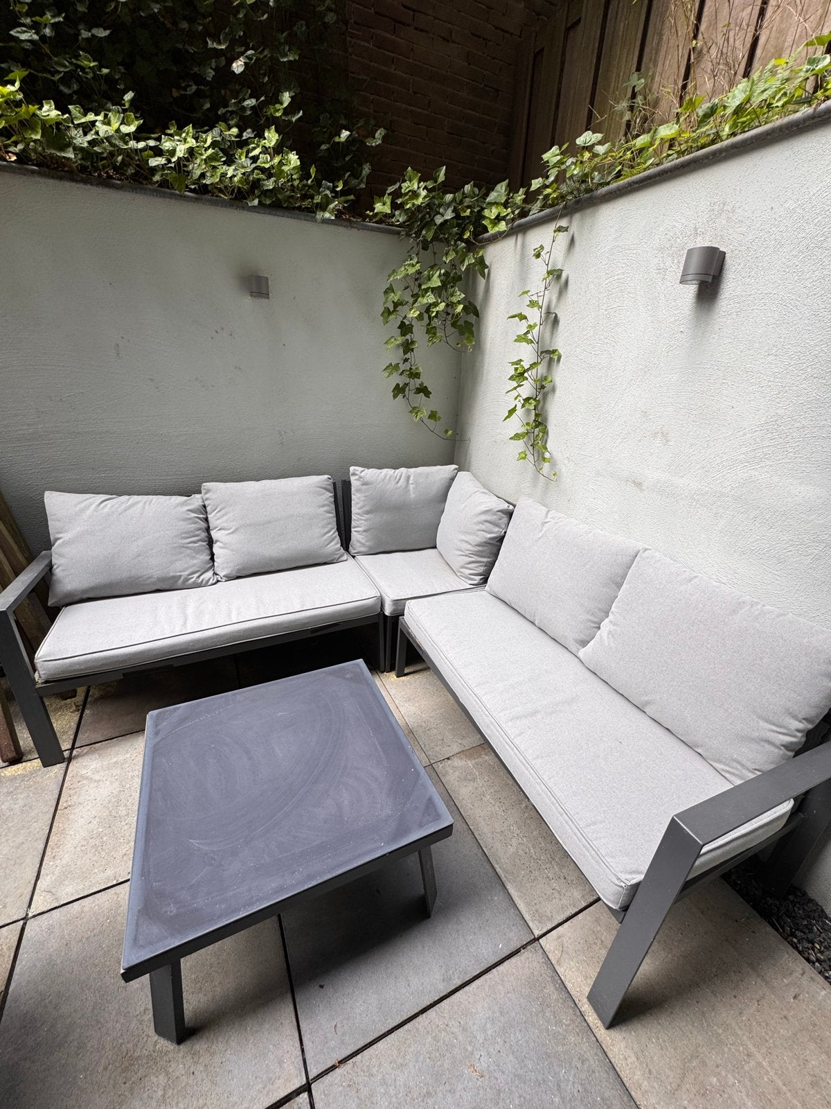 Moderne aluminium loungeset met grijze kussens, Tuin en Terras, Ophalen, 5 zitplaatsen, Gebruikt, Aluminium