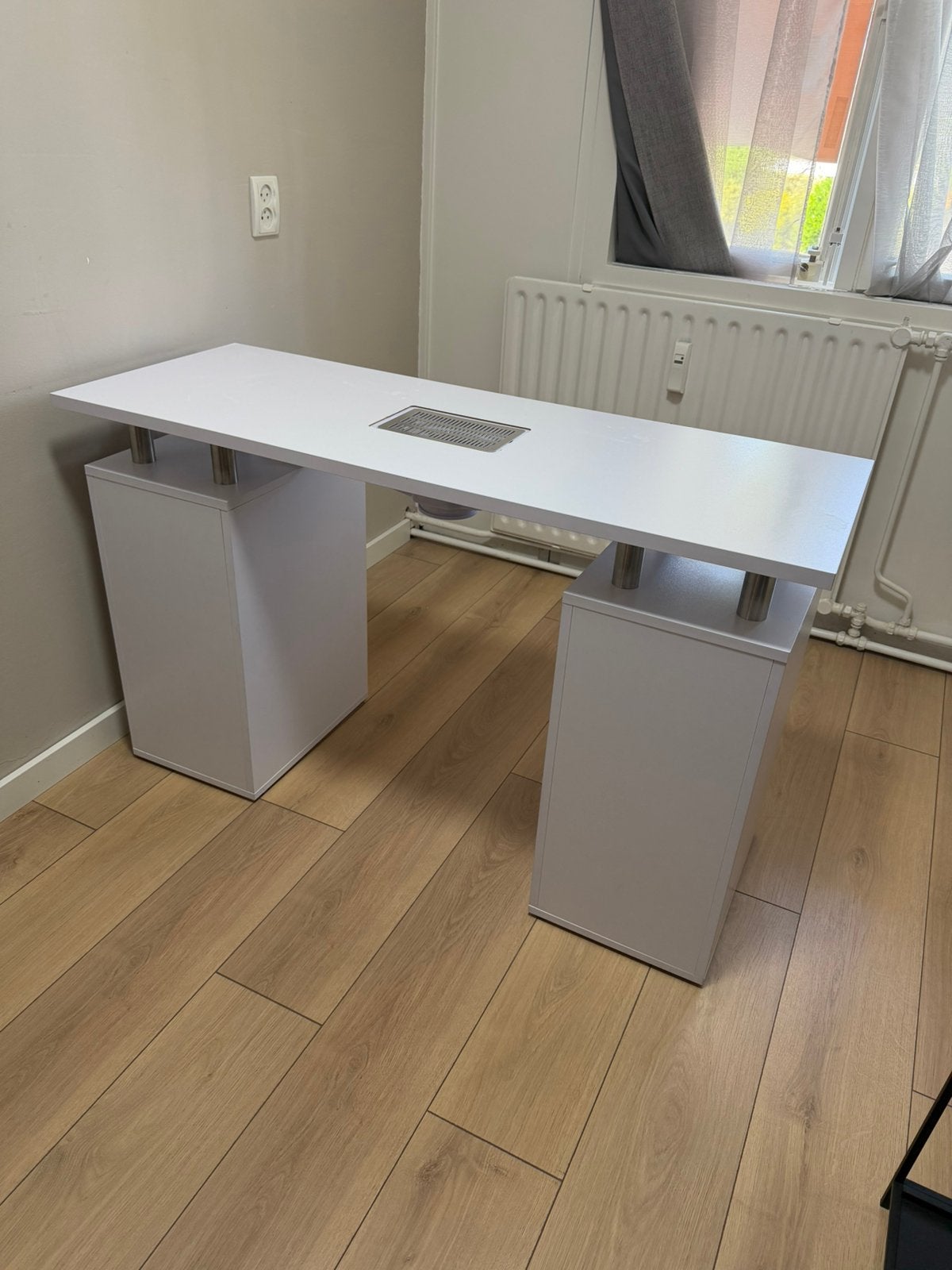 Witte nageltafel met afzuiging en lades, Ophalen, 100 tot 150 cm, Zo goed als nieuw, Minder dan 100 cm