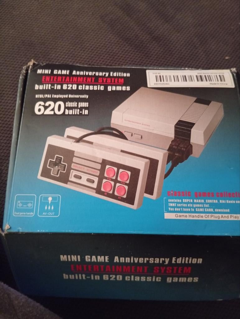 Mini Nintendo met 620 games en 2 controllers, Spelcomputers en Games, Ophalen of Verzenden