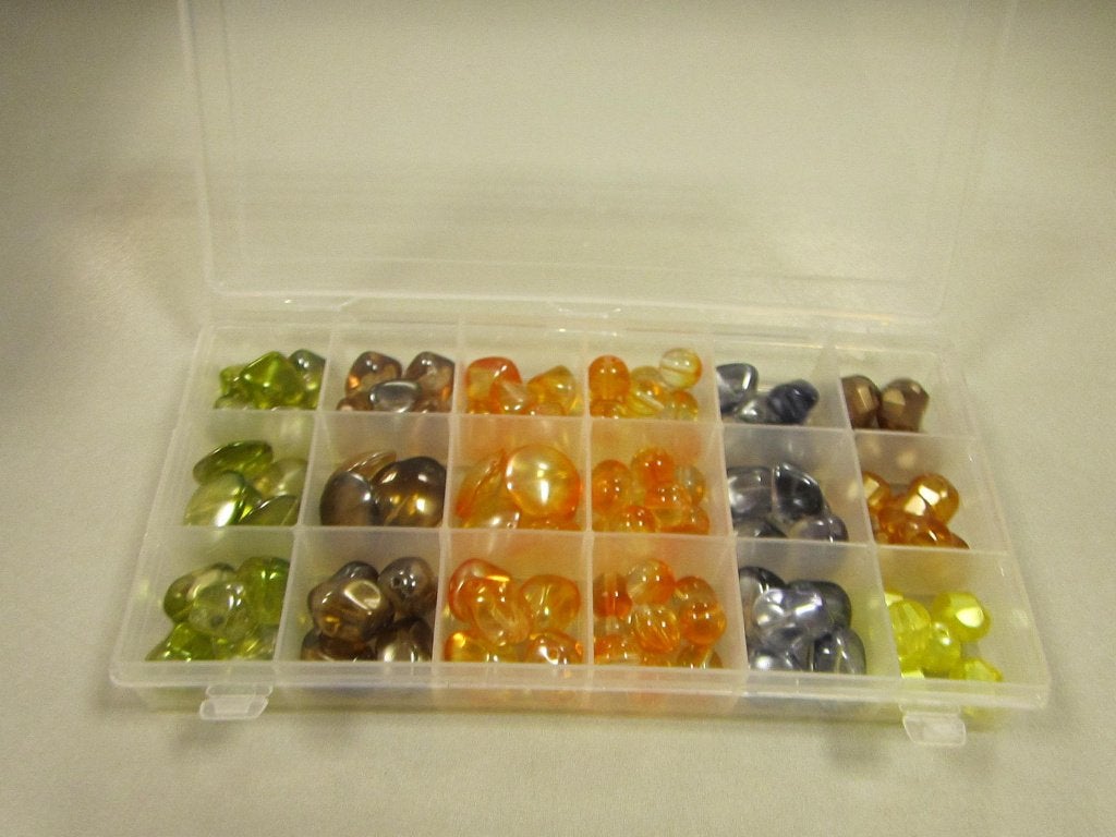 Glaskralen in doos, mooie vormen en kleuren !!, Ophalen of Verzenden, Nieuw, Kraal