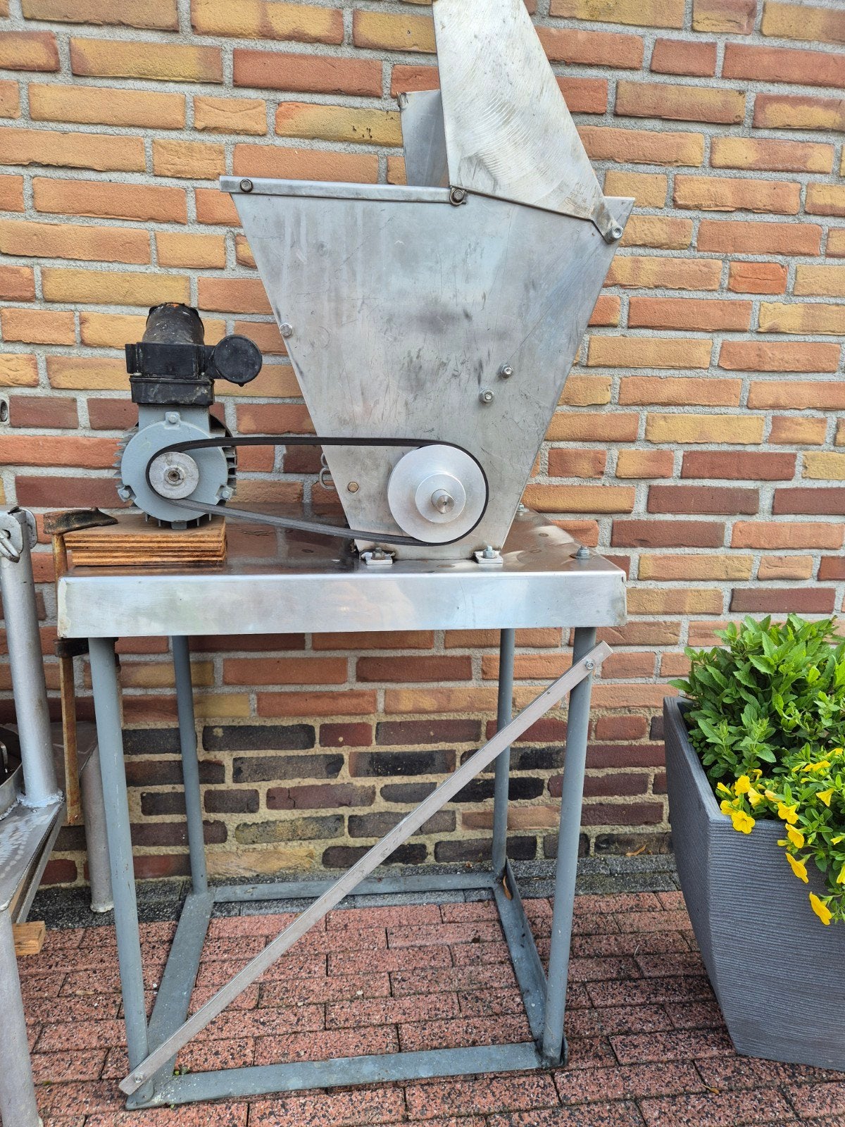 Roestvrijstalen fruitmolen met motor, Ophalen, Zo goed als nieuw