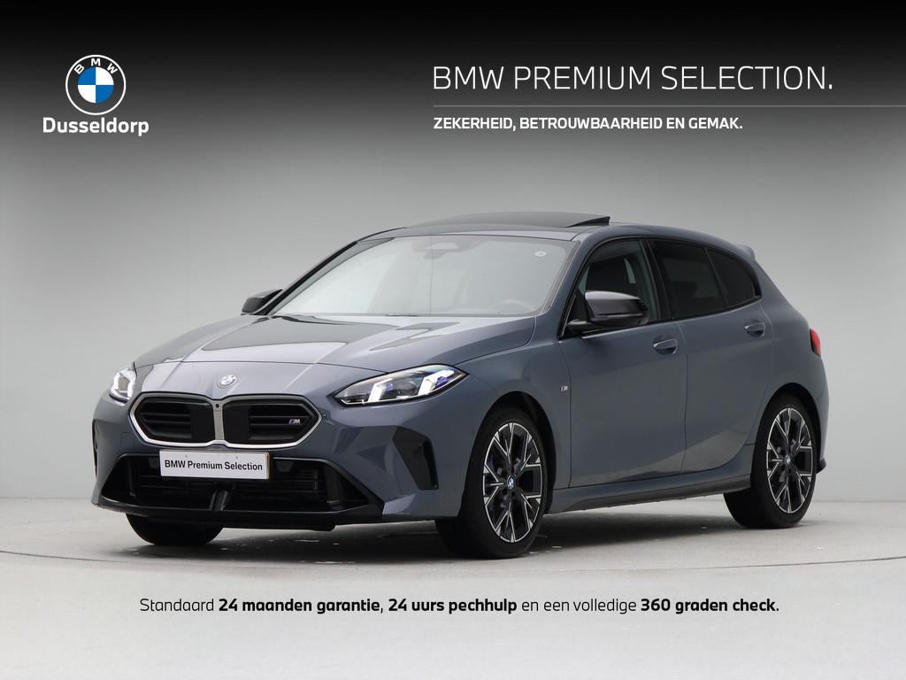 BMW 1 Serie M135 xDrive (bj 2025, automaat), Auto's, BMW, Bedrijf, Te koop, 1-Serie, 4x4, ABS, Achteruitrijcamera, Airbags, Airconditioning