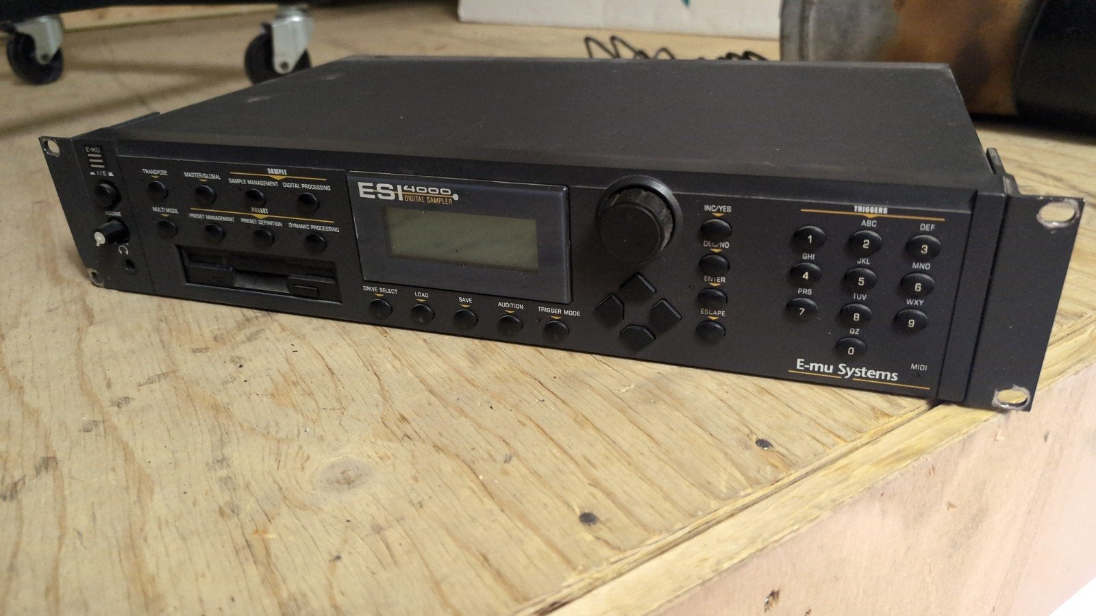 E-mu ESI-4000: Klassieke 64-voice digitale sampler, Ophalen of Verzenden, Gebruikt