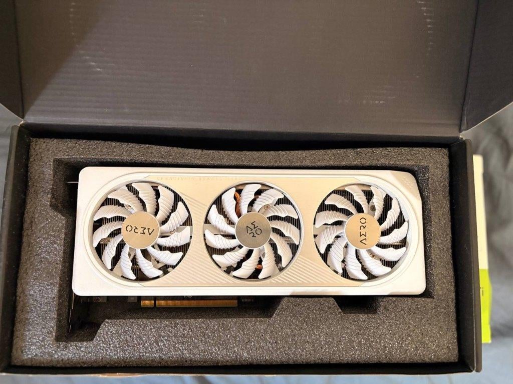 Gigabyte GeForce RTX 4060 Ti AERO OC 8G, Computers en Software, Videokaarten, GDDR6, PCI-Express 4, Ophalen of Verzenden, Zo goed als nieuw