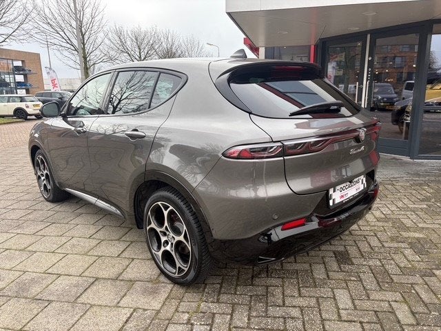 Alfa Romeo Tonale 1.5T Hybrid Veloce | Navi | Camera | Cruis, Auto's, Gebruikt, 4 cilinders, Leder, Bedrijf