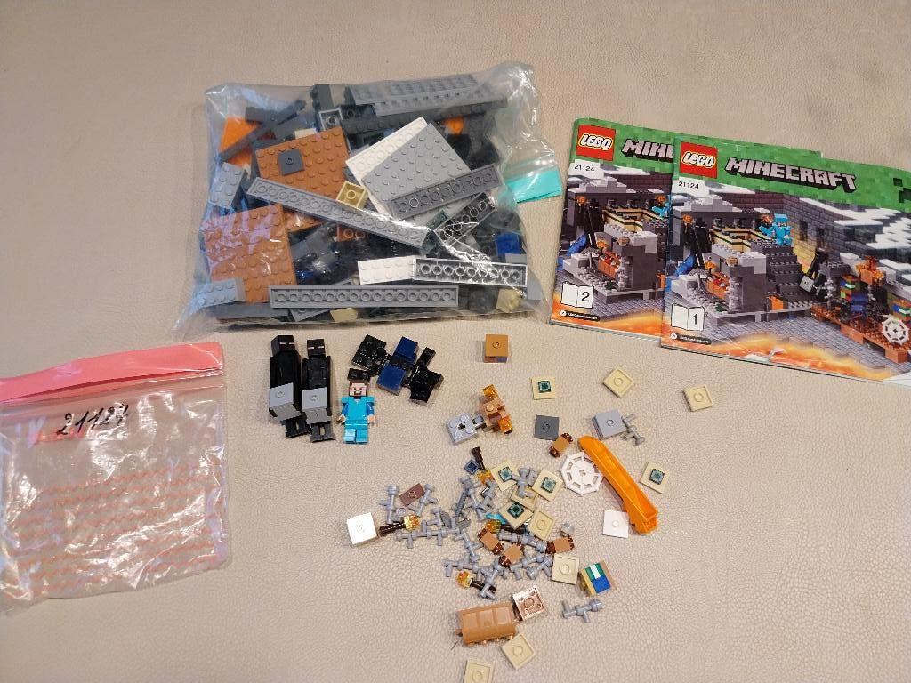 LEGO Minecraft 21124, Minecraft, Lego, Ophalen of Verzenden, Zo goed als nieuw
