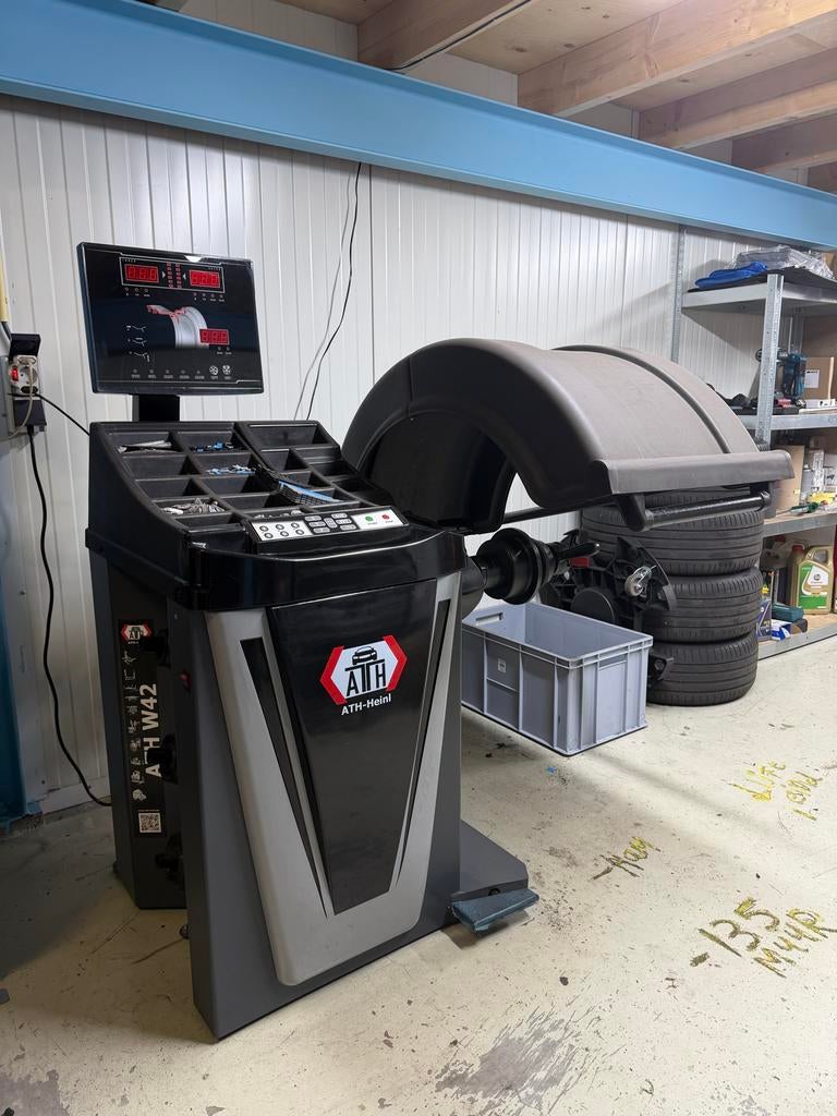 ATH-Heinl ATH W42 Wielbalanceermachine, Ophalen of Verzenden, Zo goed als nieuw