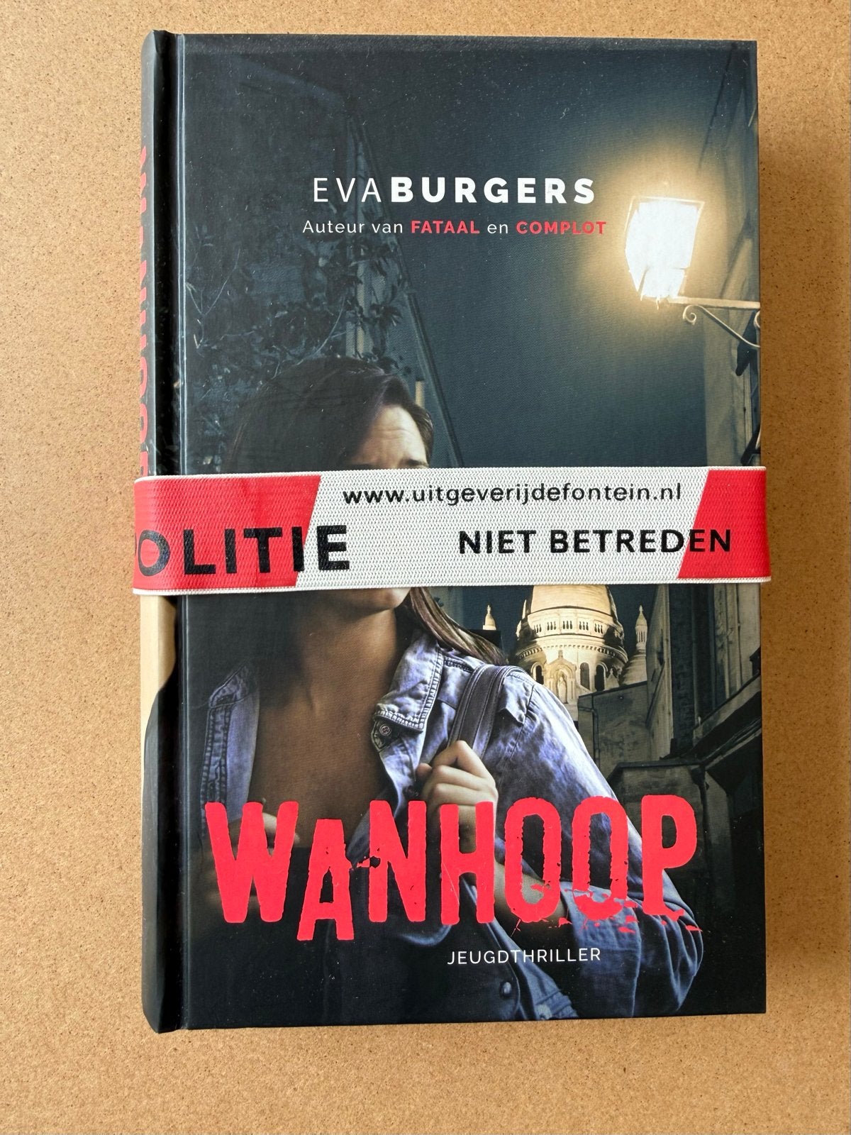 Wanhop - Jeugdthriller van Eva Burgers, Ophalen of Verzenden, Zo goed als nieuw, Nederland