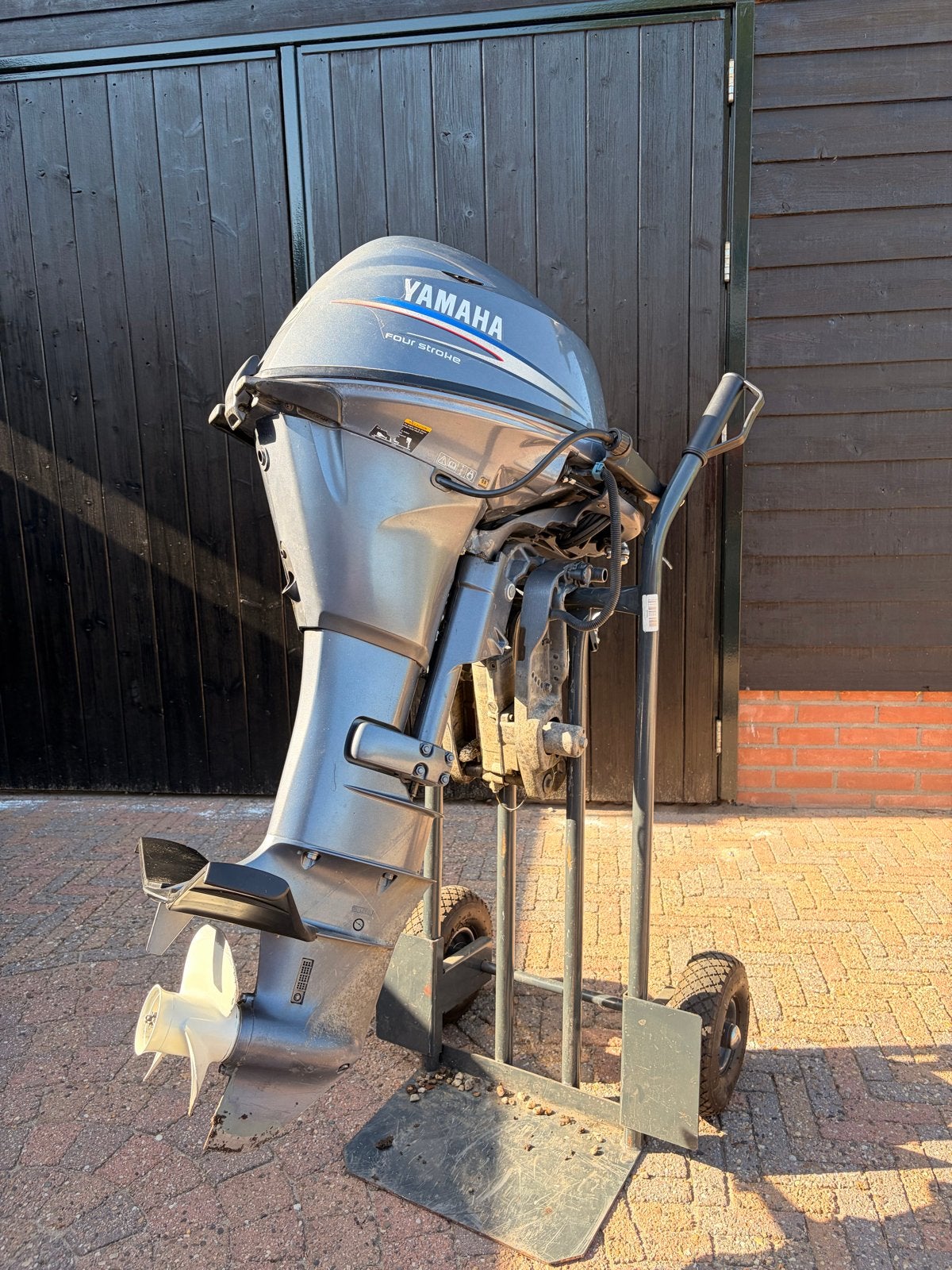 Yamaha 20 PK Buitenboordmotor met Elektrische Start, Watersport en Boten, Bootonderdelen, Ophalen, Gebruikt