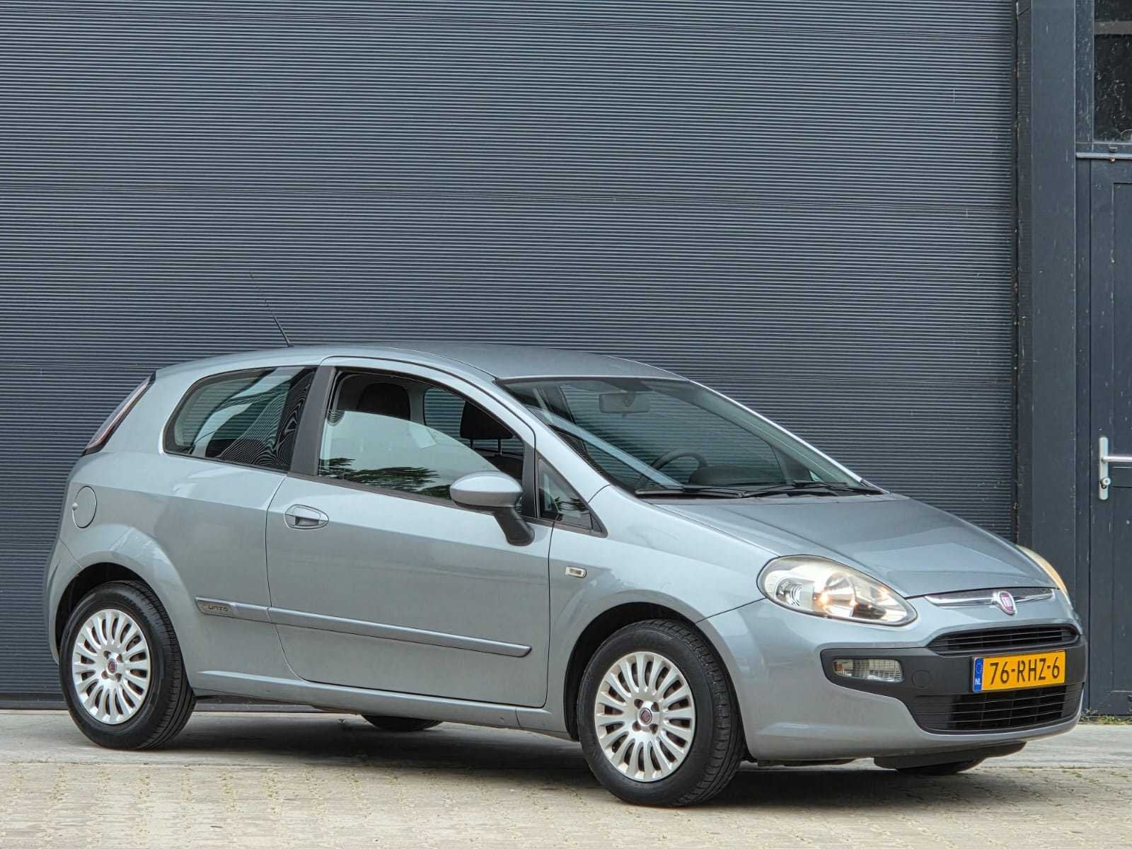 Fiat - 2011 - Punto Evo - 1.4-16V m-air Dyn. - 76-RHZ-6 - Pe, Auto's, Voorwielaandrijving, Euro 5, 4 cilinders, 400 kg