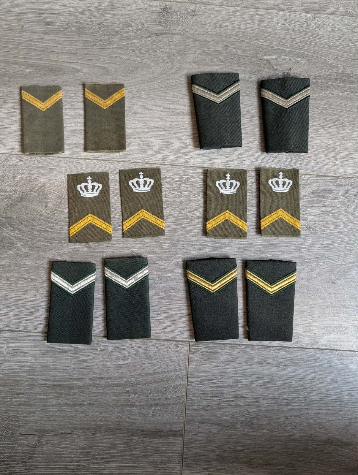 Set militaire rangonderscheidingstekens – 12 stuks / 6 paar, Ophalen of Verzenden, Landmacht, Nederland