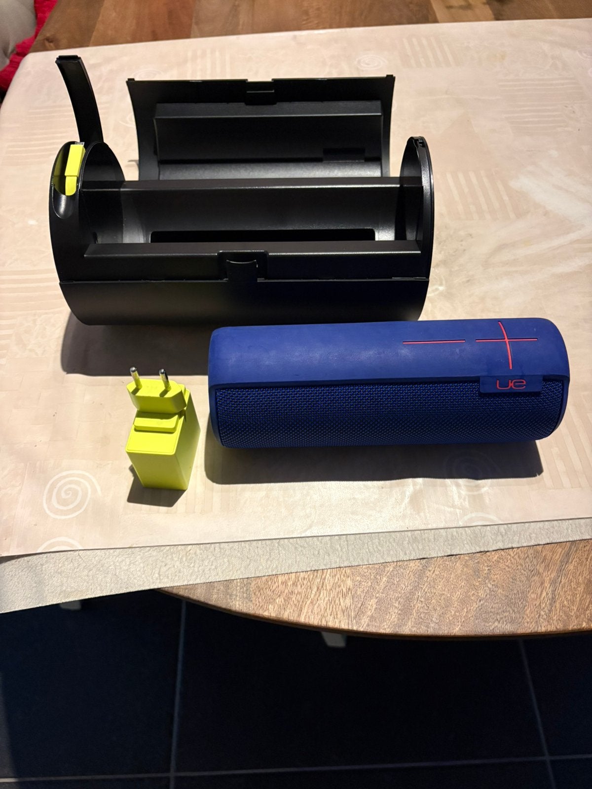Ultimate Ears MEGABOOM bluetooth, Overige typen, Zo goed als nieuw, Minder dan 60 watt, Ophalen
