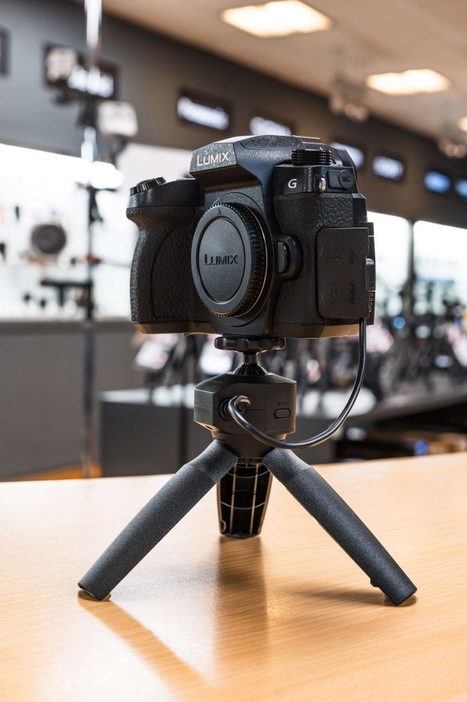 Panasonic G90 + SHGR1 (Hoogeveen), Audio, Tv en Foto, Foto-Groep, Luttekepoortstraat 26 3841 AX Harderwijk, Ophalen of Verzenden