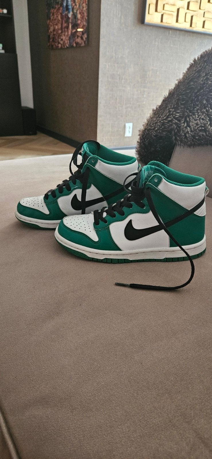 Nike dunk High kids, Ophalen, Zo goed als nieuw, Schoenen