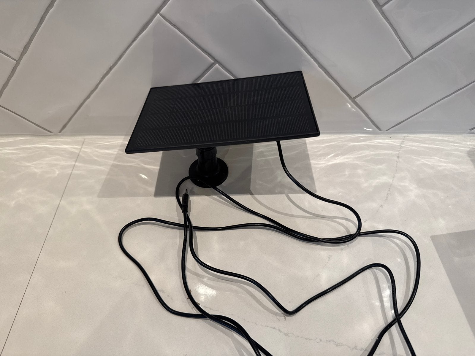 Mini Zonnepaneel met USB-C Aansluiting, Caravans en Kamperen, Ophalen of Verzenden, Nieuw