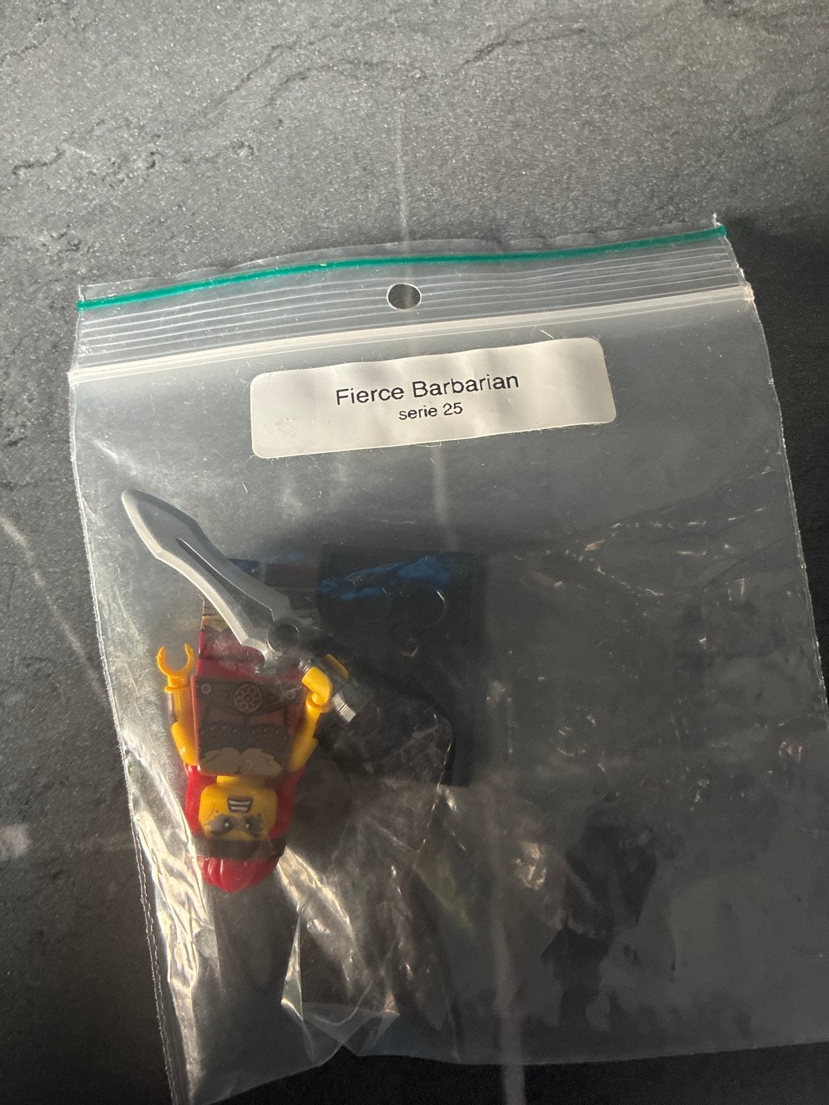 Lego Minifiguur Fierce Barbarian Serie 25, Ophalen of Verzenden, Nieuw