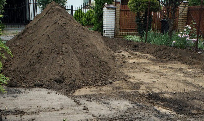 Gratis schone zwarte zand in Meterik,bodemonderzoek inbezit, Ophalen, Zo goed als nieuw, Ophoogzand