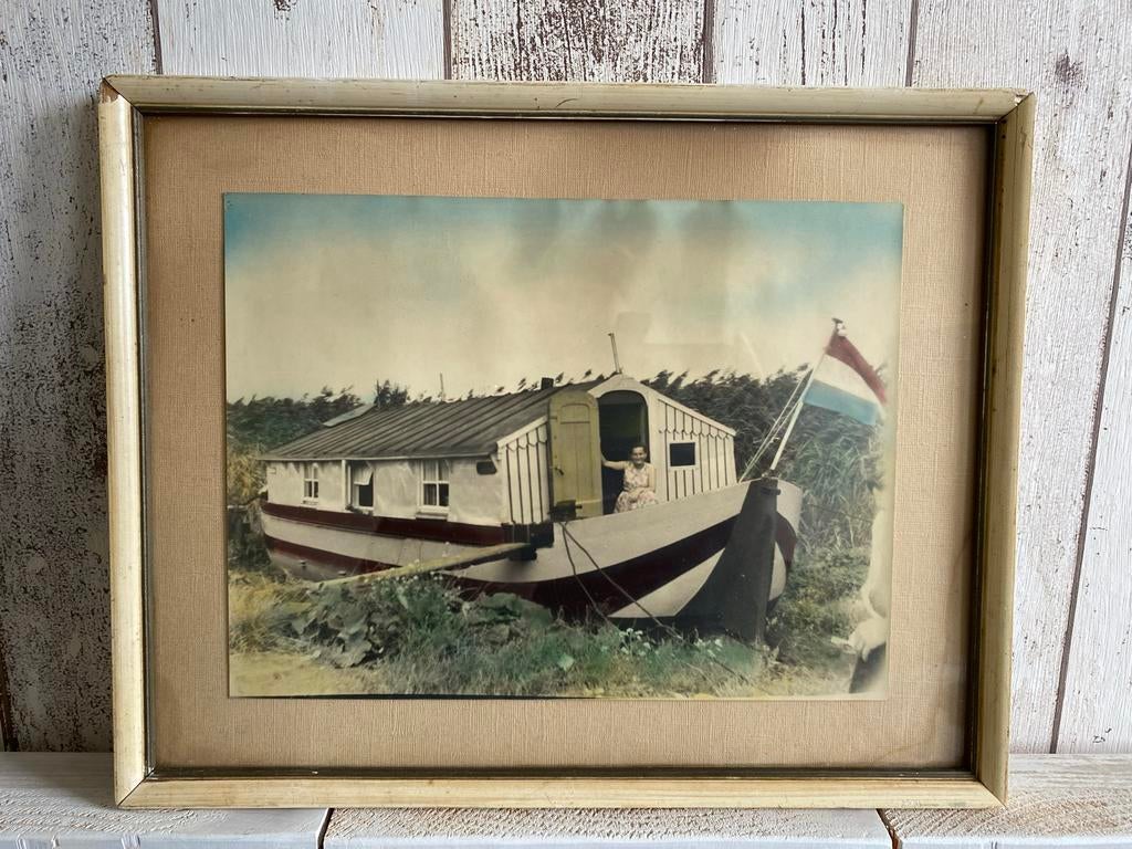 Ingelijste foto van woonboot vintage Nederlandse vlag, Ophalen of Verzenden