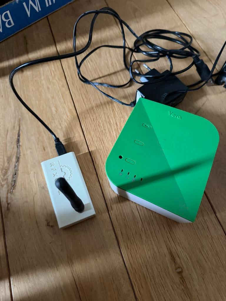 Vera Home Controller - veralite met RFXCOM - 433Mhz, Ophalen of Verzenden, Gebruikt