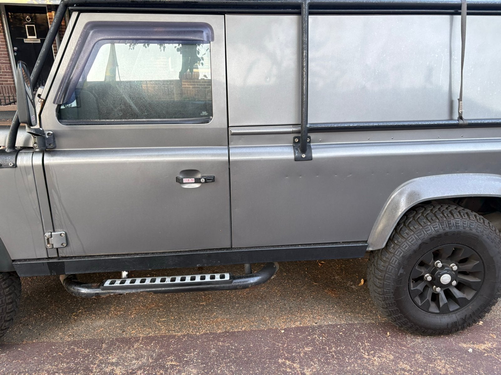 Land Rover Defender 110 2.4 Hardtop 4WD 2008, Auto's, Land Rover, 4 cilinders, 122 pk, Origineel Nederlands