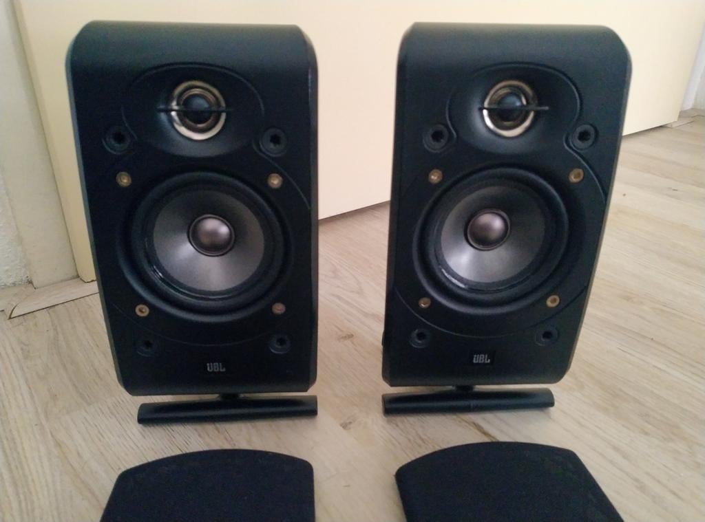 Mooie JBL speaker set izgst, Audio, Tv en Foto, Luidsprekers, JBL, Ophalen of Verzenden, Zo goed als nieuw, 60 tot 120 watt