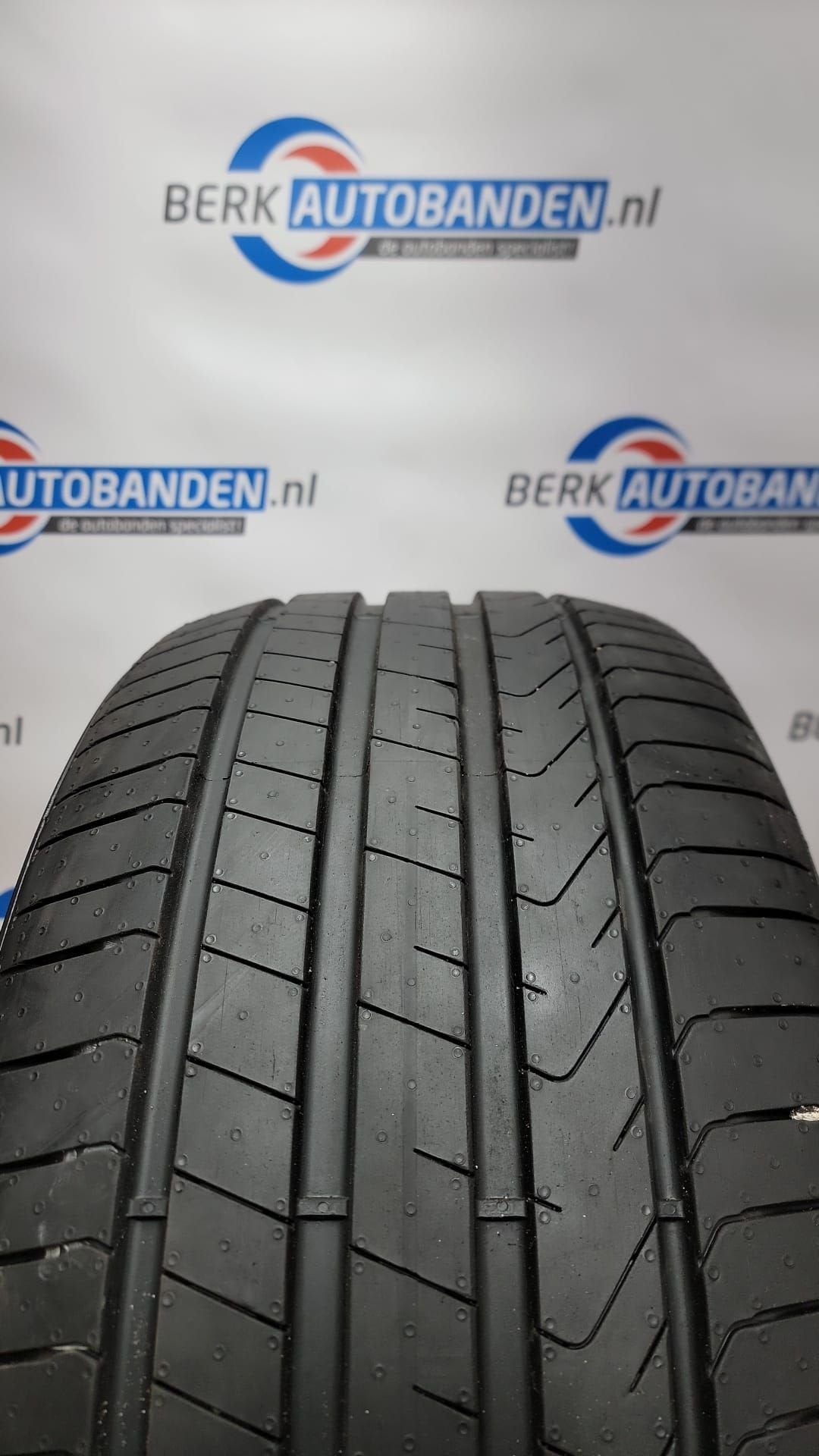 4x Pirelli Scorpion XL (DEMO) 255/40 R20 101V 255/40/20 2554, Ophalen, Gebruikt, 255 mm, -