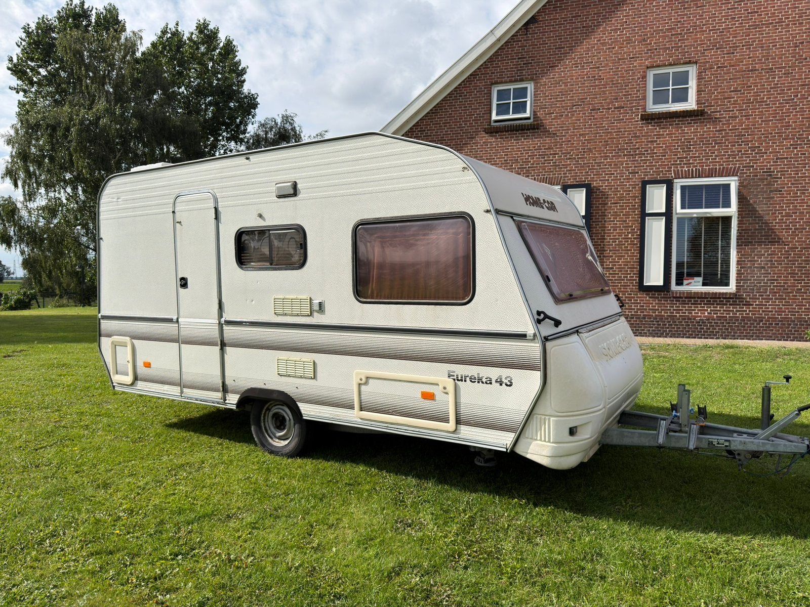 Home-Car Eureka 43 | Voortent & luifel, Caravans en Kamperen, Home-car, Treinzit, 750 - 1000 kg, 4 tot 5 meter