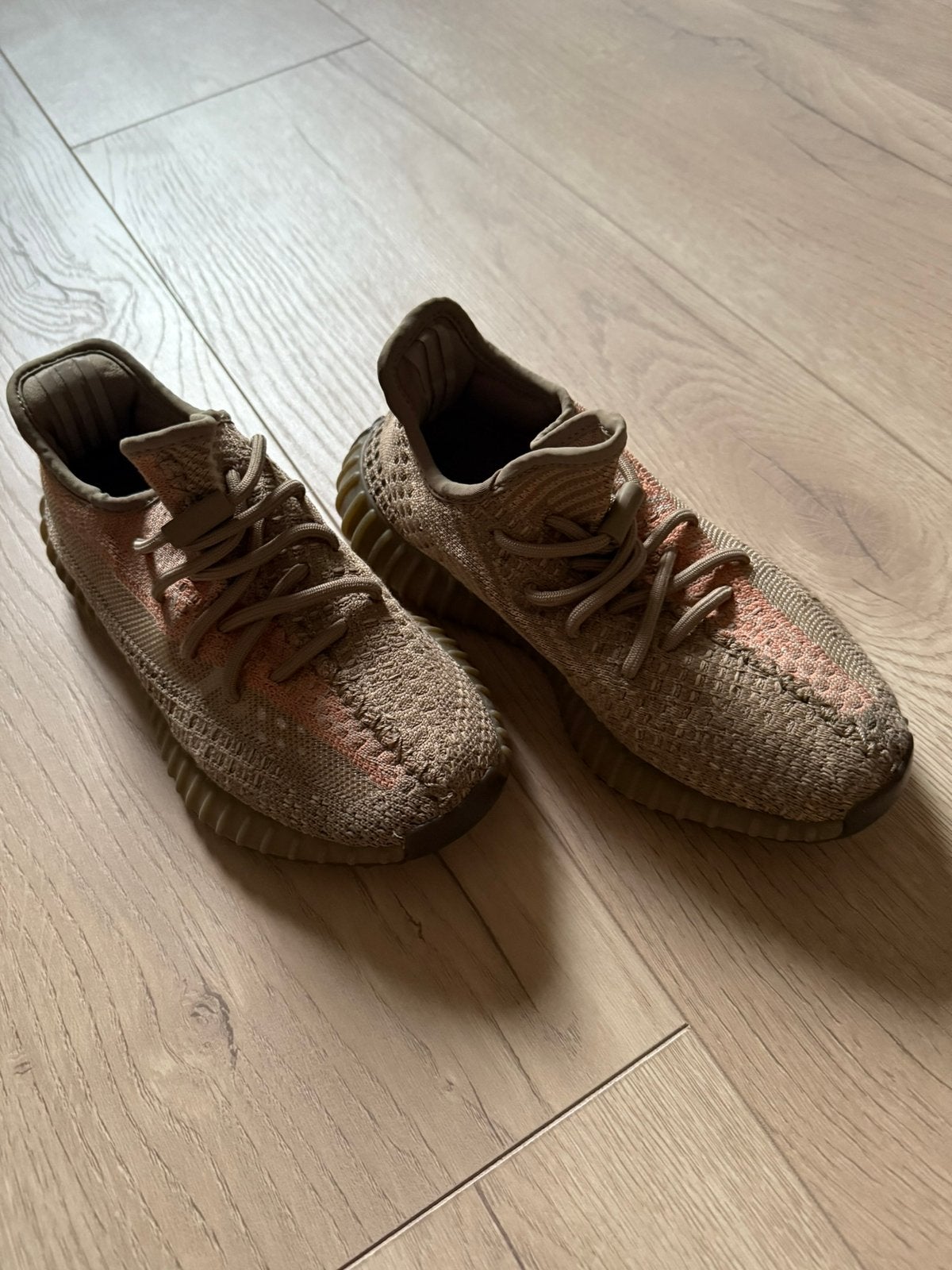 Adidas yeezys, Ophalen of Verzenden, Zo goed als nieuw, Sneakers of Gympen