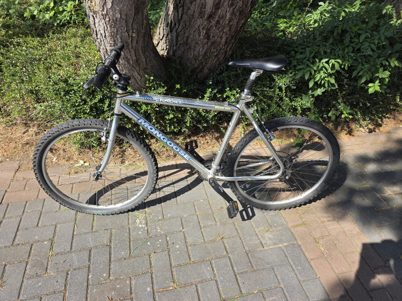 Mongoose Rockadile Mountainbike - Zilver, Fietsen en Brommers, Overige merken, Gebruikt, Ophalen of Verzenden, Geen vering
