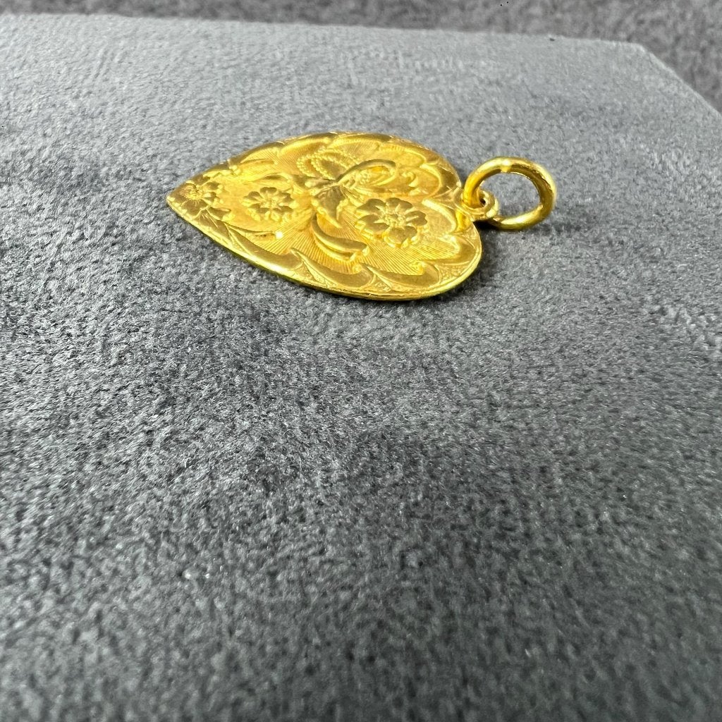 Gouden Hanger | 22k | 11,43g | hart versierd | 3,5cm| 416843, Gebruikt, Ophalen of Verzenden, Hart, Goud