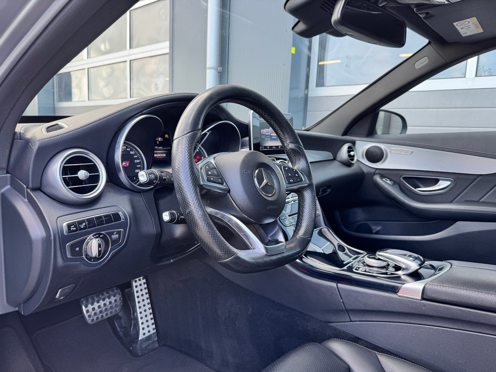 Mercedes-Benz C220 CDI Estate AMG | Pano | Trekhaak | Leder, Auto's, Automaat, Dealer onderhouden, Achterwielaandrijving, 1800 kg