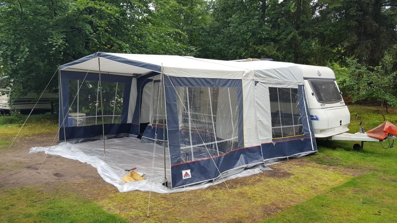 Hobby Caravan 400 KB, Caravans en Kamperen, Standaardzit, 750 - 1000 kg, Particulier, 4 tot 5 meter