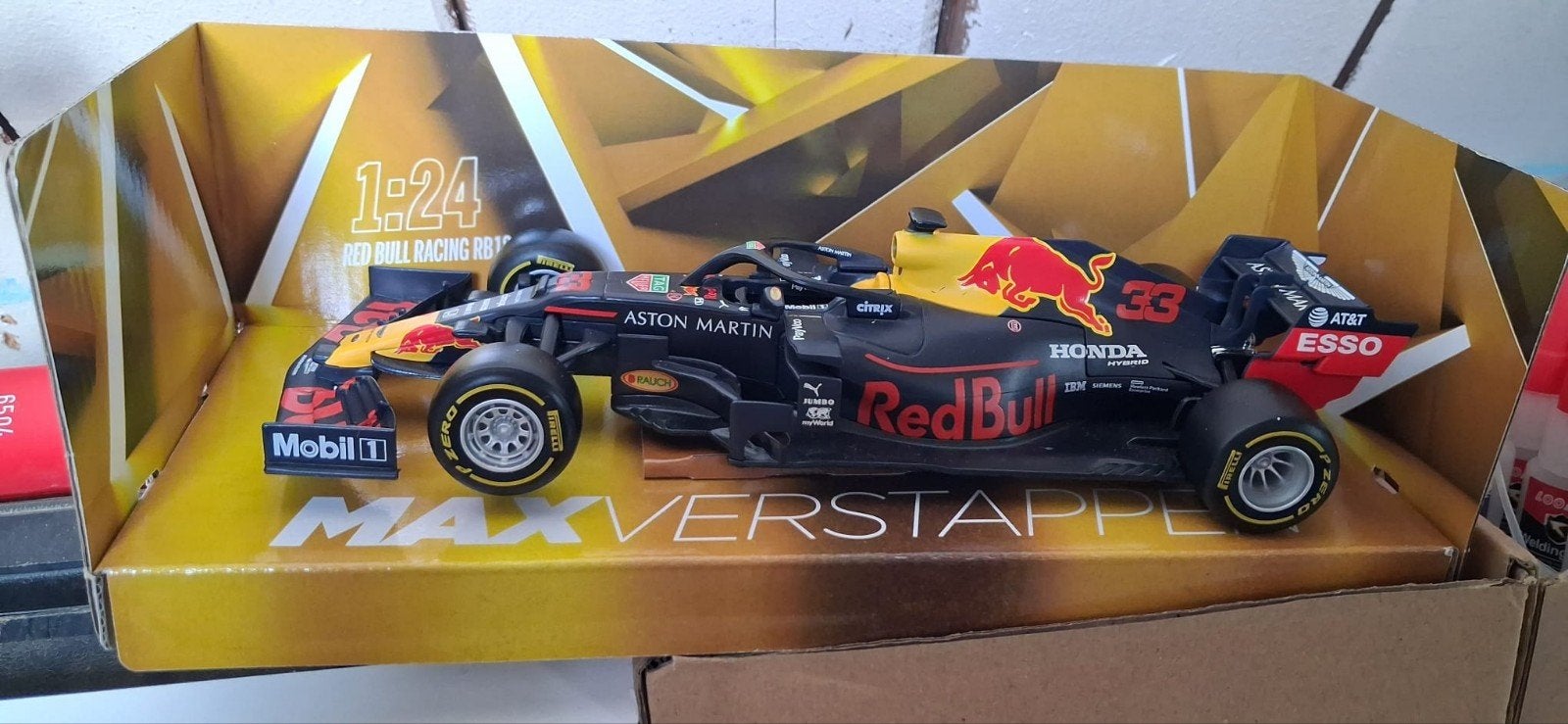 2 Max Verstappen auto's, Hobby en Vrije tijd, Modelauto's | 1:24, Ophalen, Nieuw, Bburago