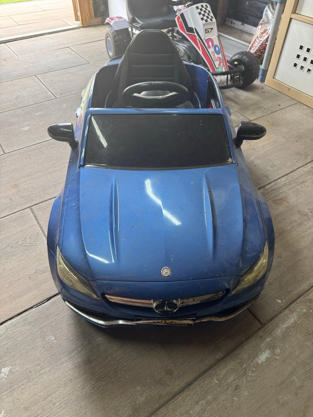 Blauwe Mercedes-Benz elektrische kinderauto, Gebruikt